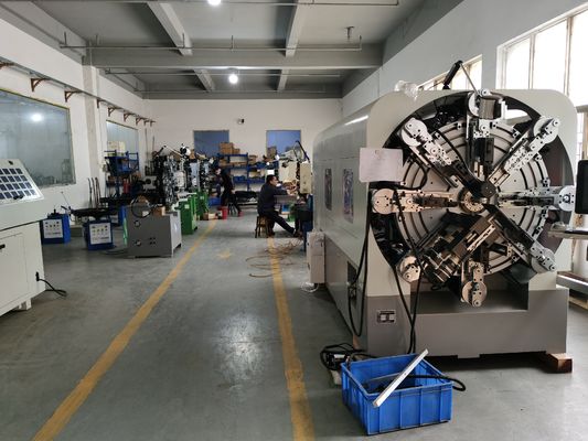 Camless весна CNC делая машину, 12 оси связывают проволокой формировать машину